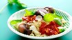 Stegte champignoner med pasta og tomatsauce - thumbnail