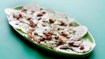 Champignon-carpaccio med rødløgsdressing - thumbnail