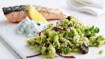 Laksesteak med grøn cous cous og persilleyoghurt - thumbnail