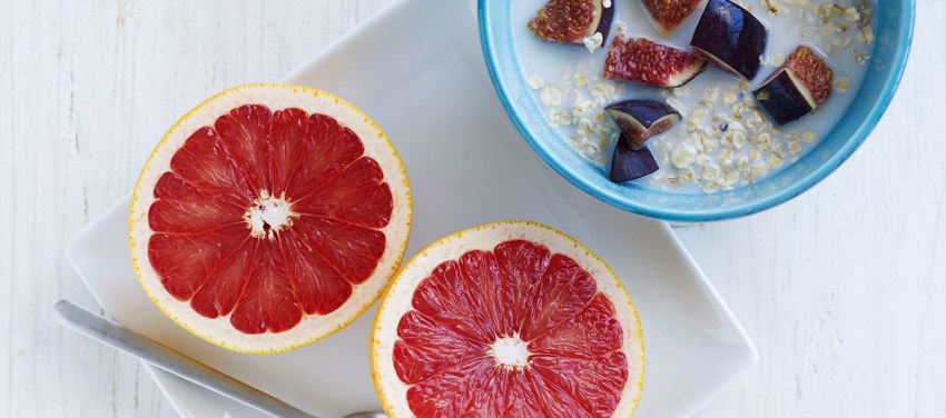 Havregryn med figner og grapefrugt