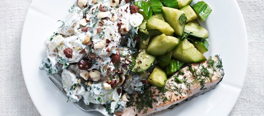 Kartoffelsalat med laks