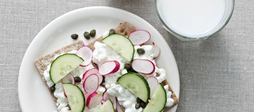 Knækbrød og hytteost