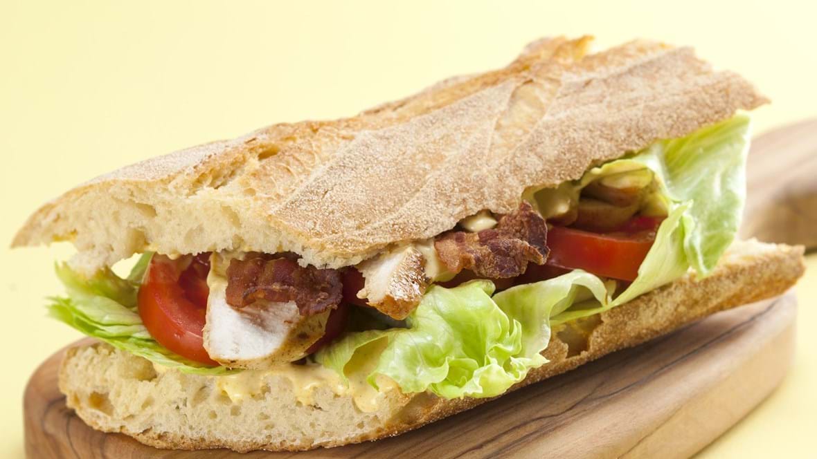 Kylling-bacon sandwich