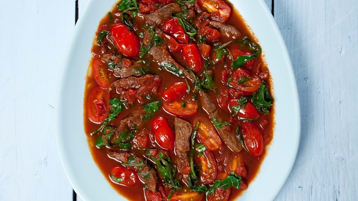 Oksekød med tomat og rucola (Stracetti di manzi)