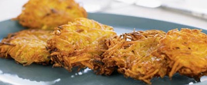Rösti opskrift af revet kartoffel og løg - se her