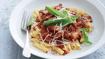 Braiseret okseragout med rodfrugter, timian og pasta penne - thumbnail
