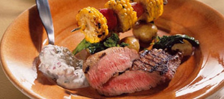 Grillede kalvekoteletter med rygeostcreme