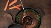 Simreret – Gullasch serveret i madbrød - thumbnail