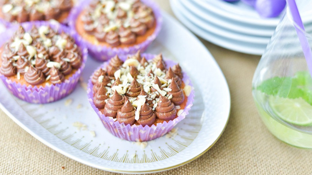 Ingefærcupcakes med mørk chokoladecreme