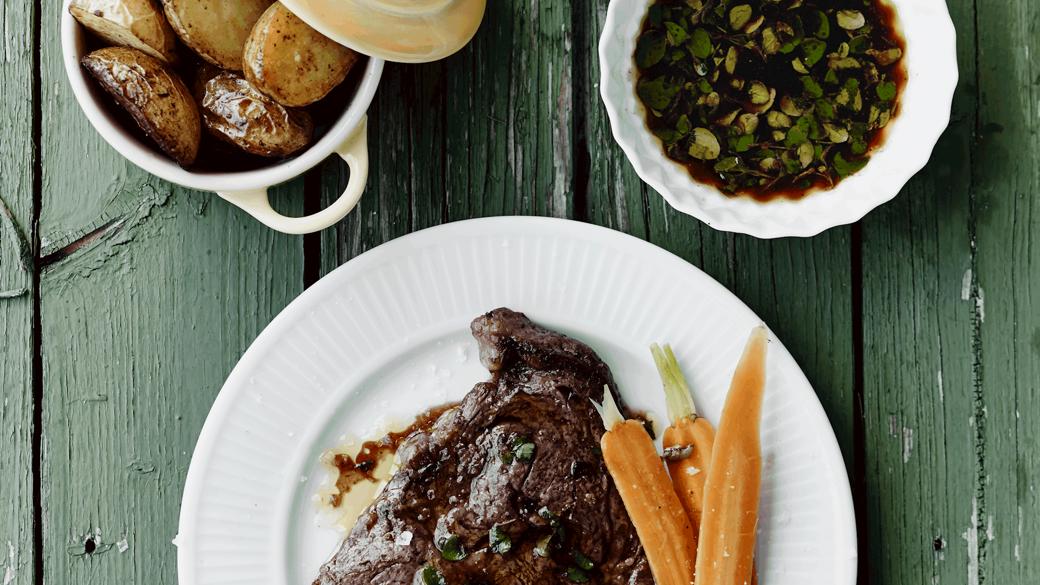 Grillet bøf med chimichurri