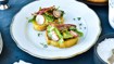 Salte arme riddere med avocadosalat og sprød skinke - thumbnail