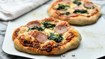 Minipizza med spinat & pølse - thumbnail