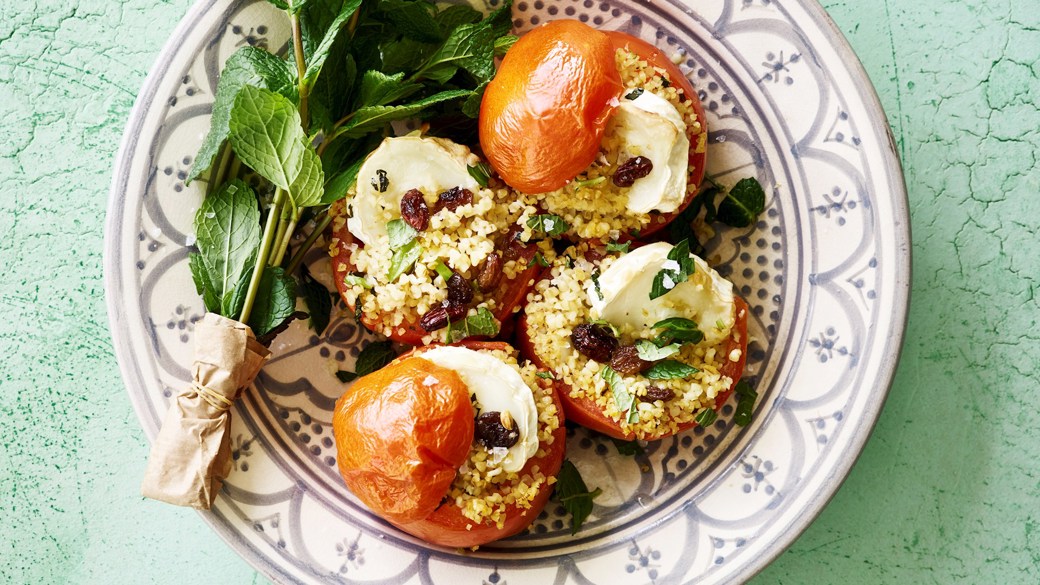 Fyldte tomater med bulgur og gedeost