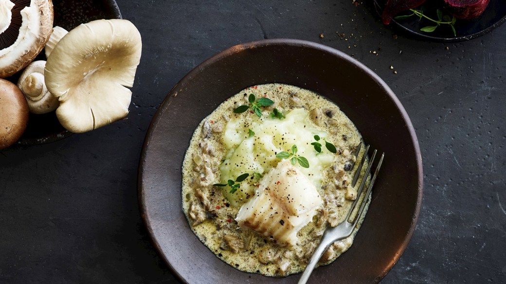 Dampet torsk med svampesauce