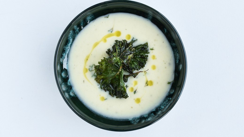 Kartoffel- og porresuppe med citrontimian