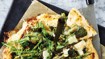 Pizza med broccoli og asparges - thumbnail