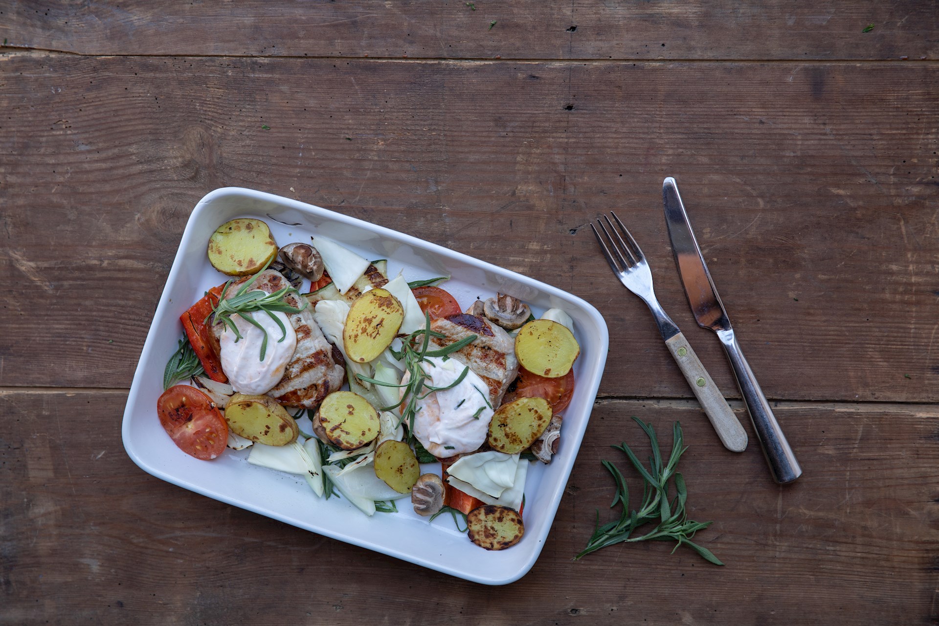 Claus Holm Koteletter I Fad Pa Grillen Fa Opskriften Her