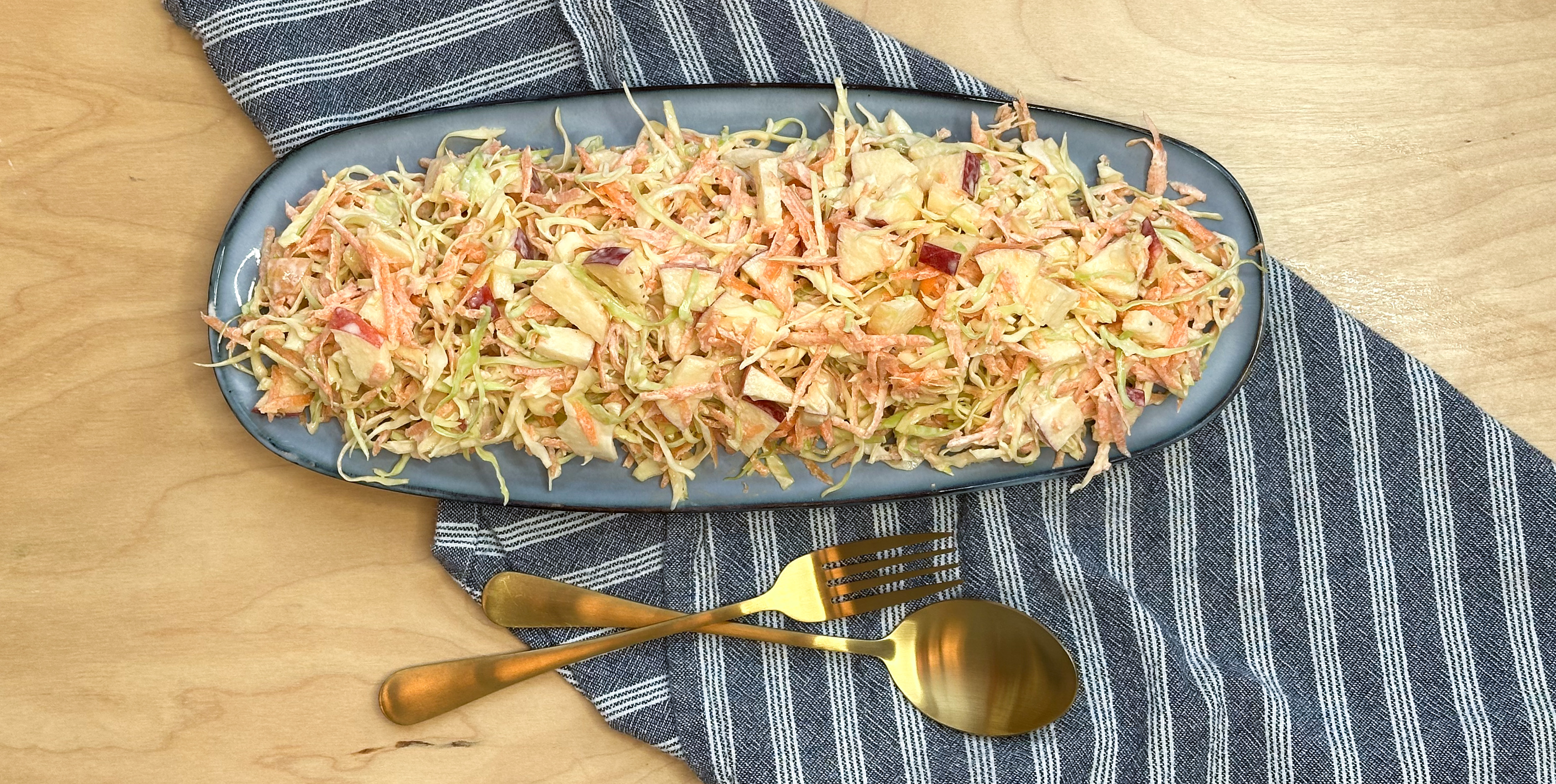 Coleslaw med spidskål 